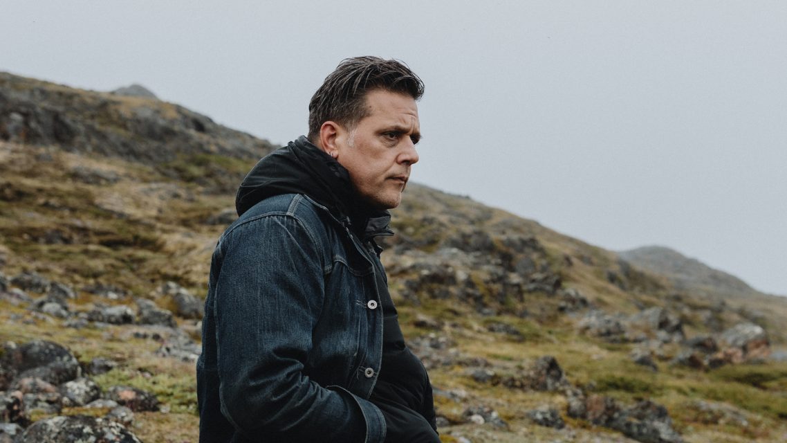 Promo Images George NoLogos 2